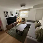 Cosy Townhouse In Central London